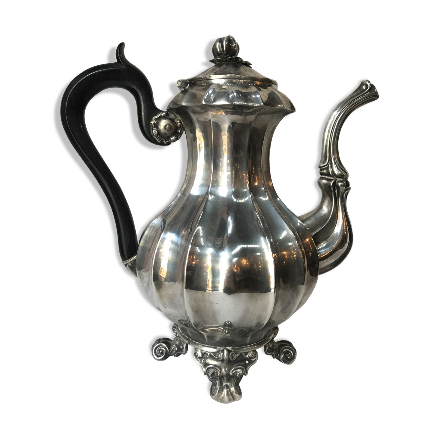 Louis XV-style silver metal cafeteria