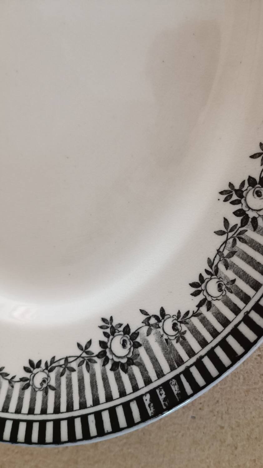 Ford & Sons Iron Earth Plate