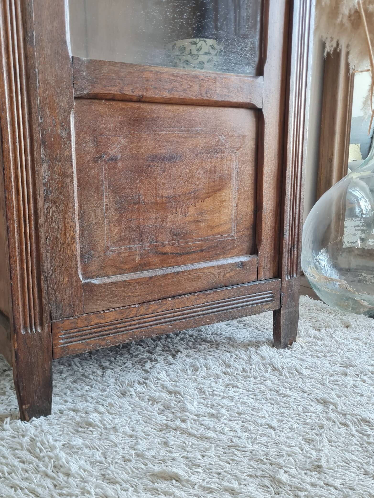 Glass-fronted Parisian wardrobe