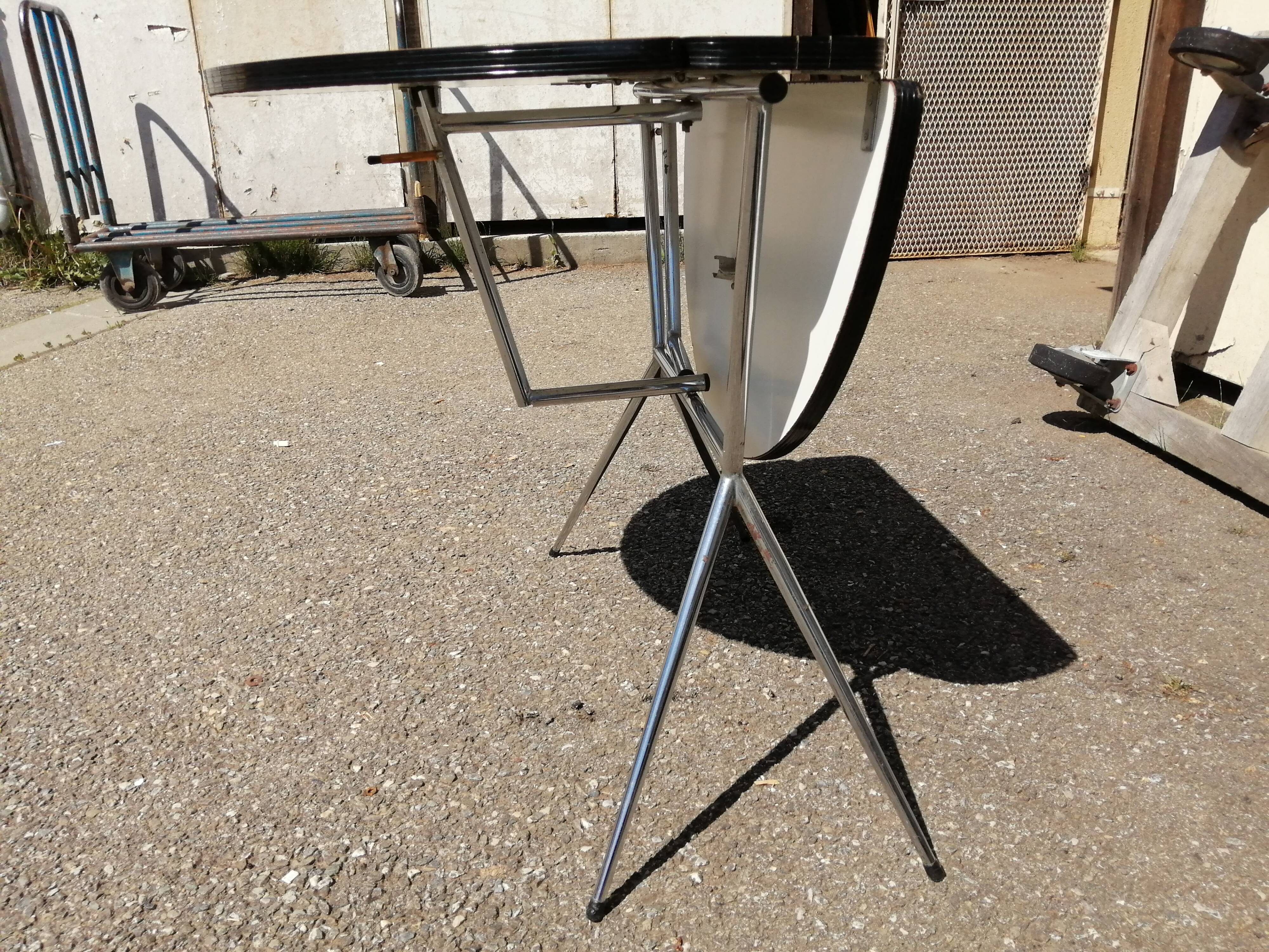 Butterfly table in formica - Vintage