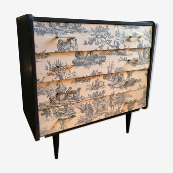 Ancient  chest of drawers