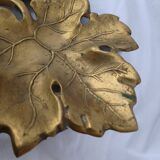 brass double leaf shaped pocket emptier