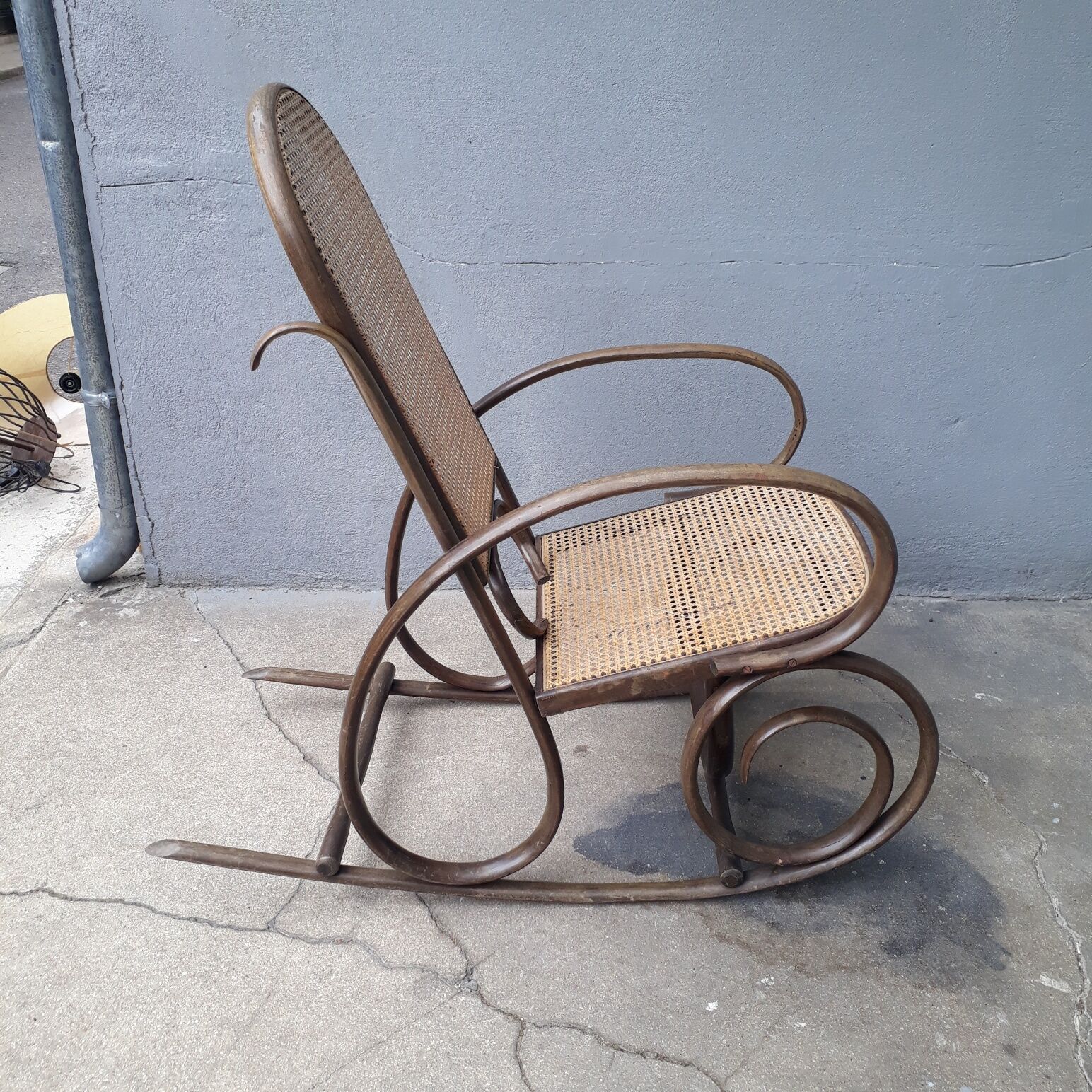 Rocking chair