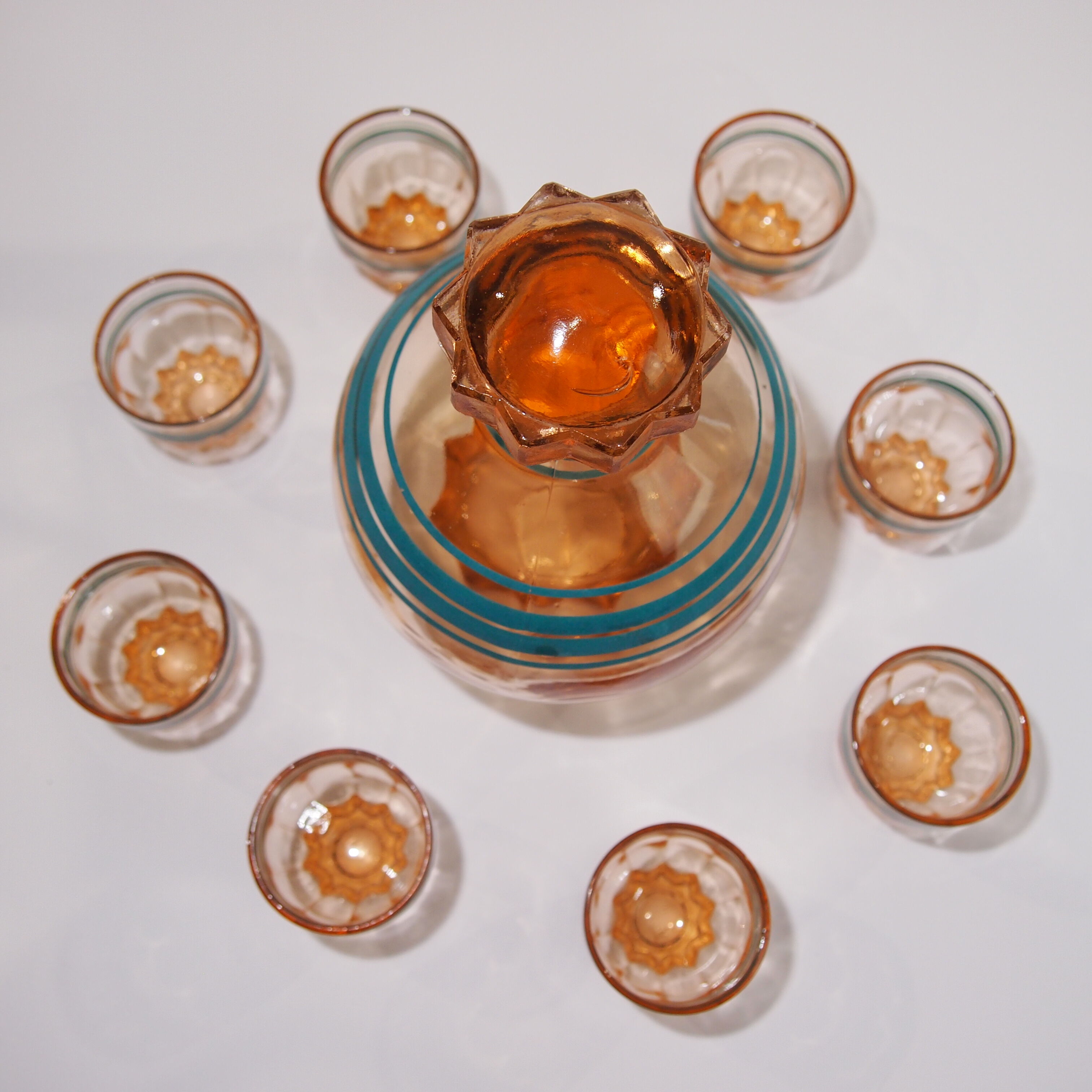 Liqueur /vintage service /table service