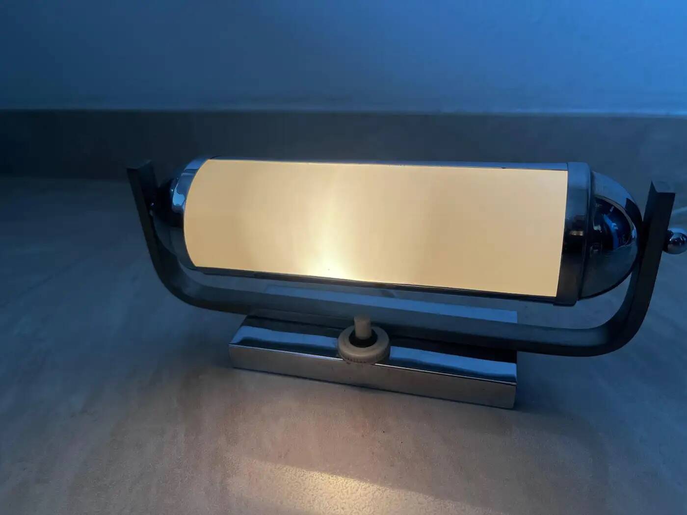 Pair of chrome Bauhaus / functionalist wall lamps with adjustable shades - 1930s