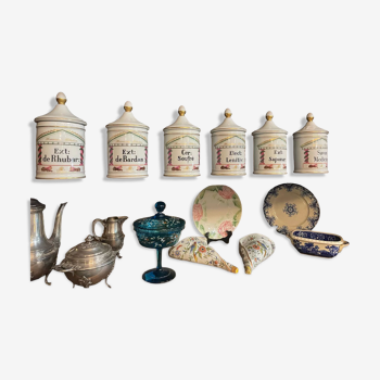 Series of 6 medicine jars