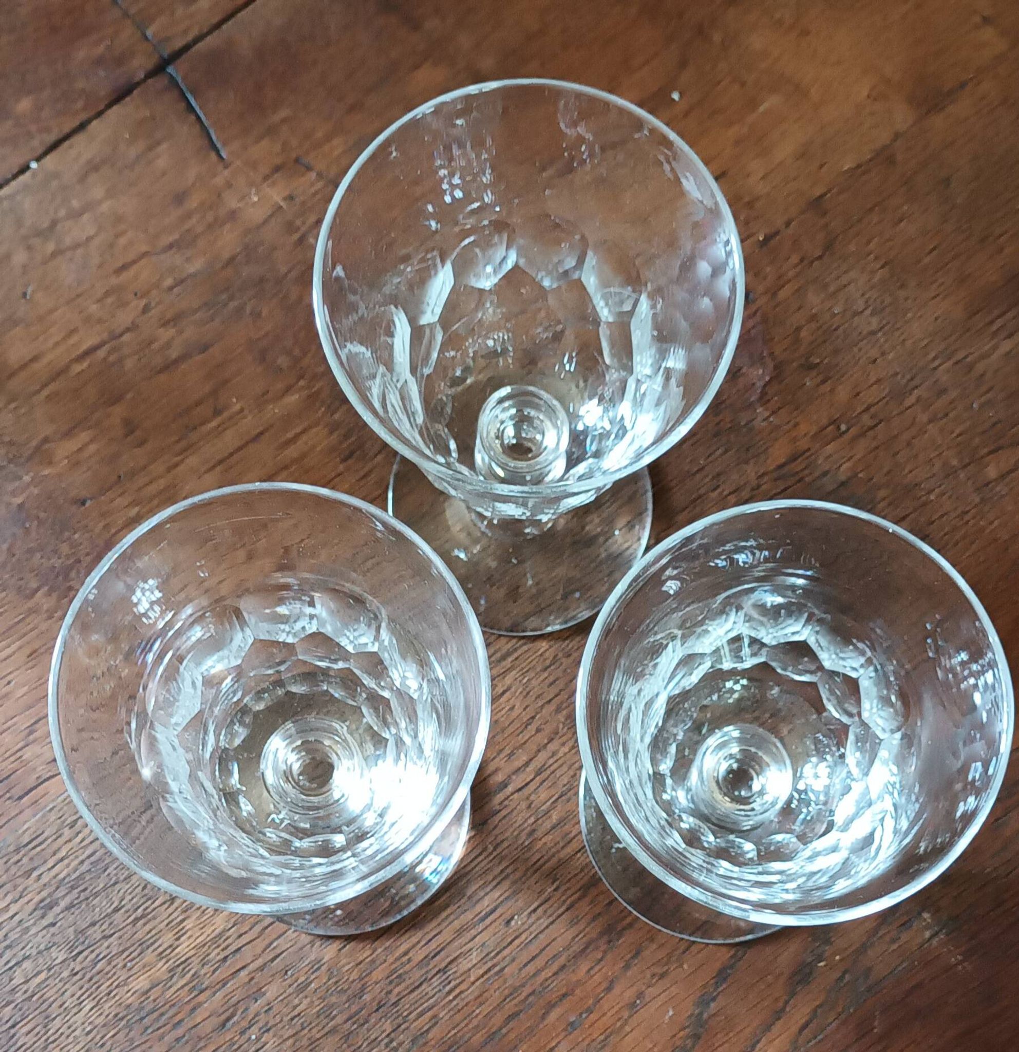 3 verres en cristal