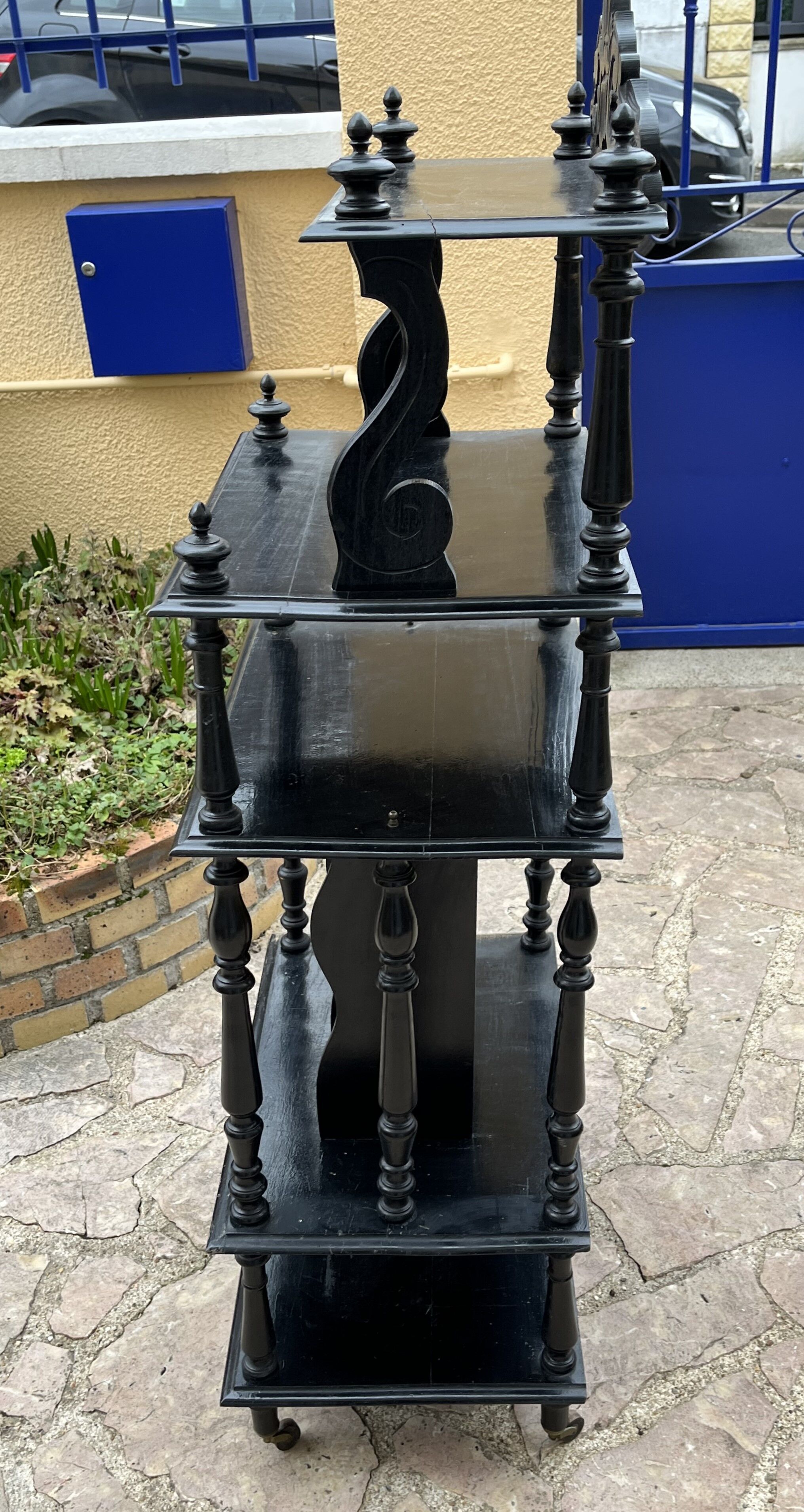 Sheet music cabinet