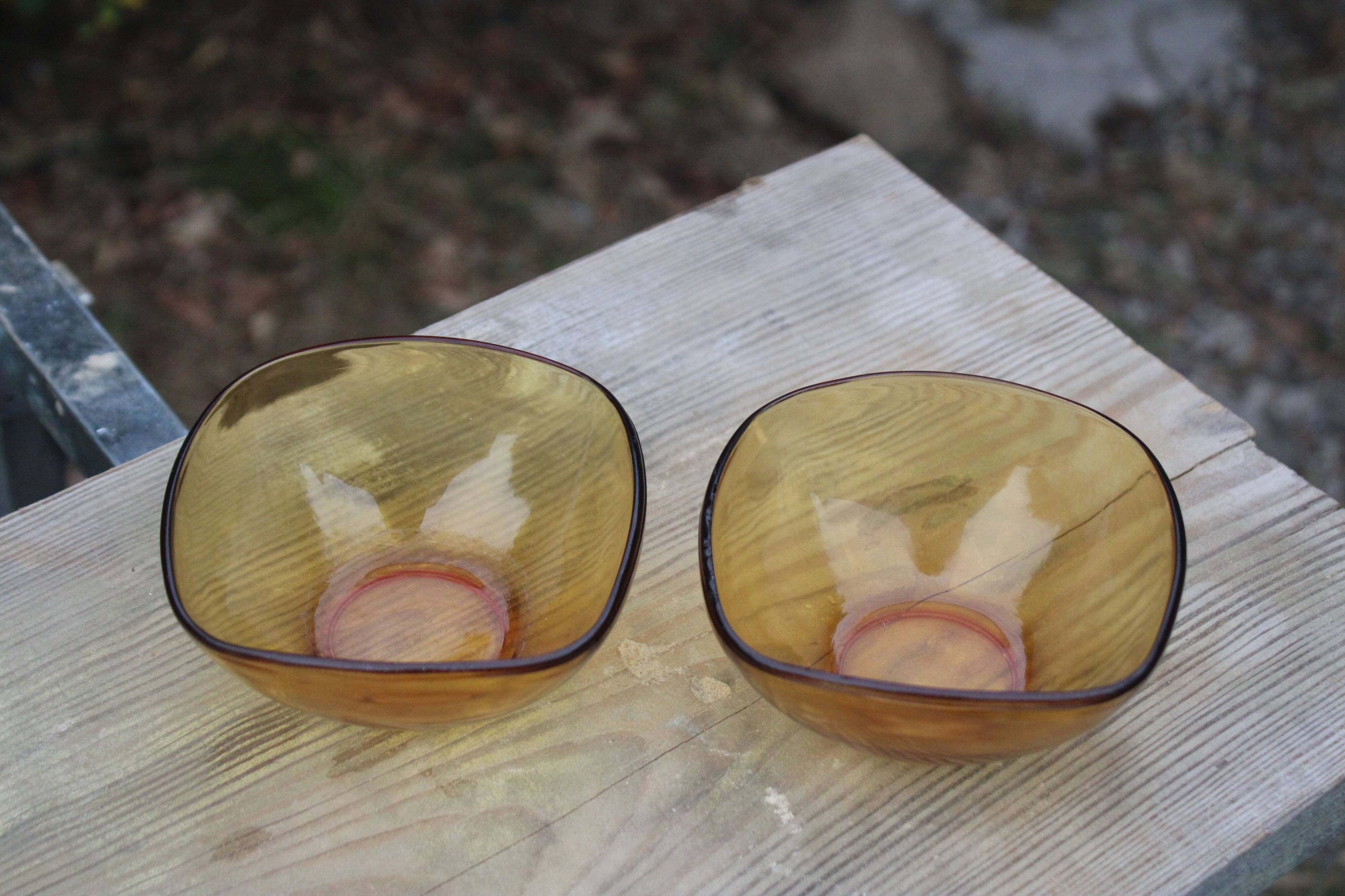 Lot de 2 coupelles en verre ambré Véroco