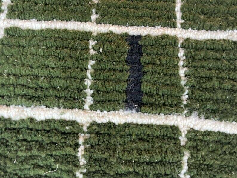 Handmade pure wool rug, size 140 x 260 cm.