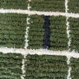 Handmade pure wool rug, size 140 x 260 cm.