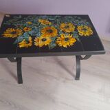 Ceramic coffee table from Quimper signed by Youen.