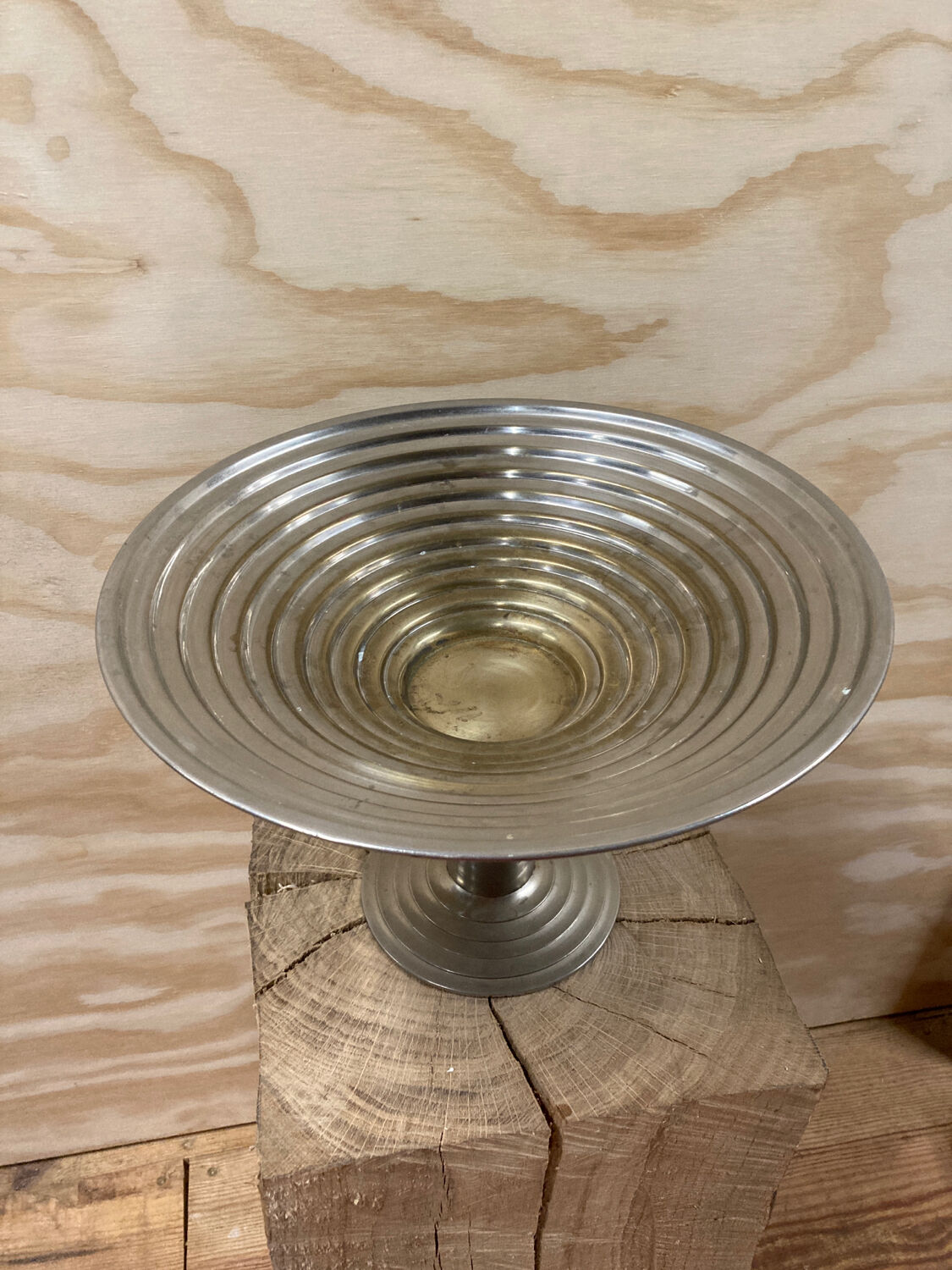 Large art deco silver metal fruit bowl