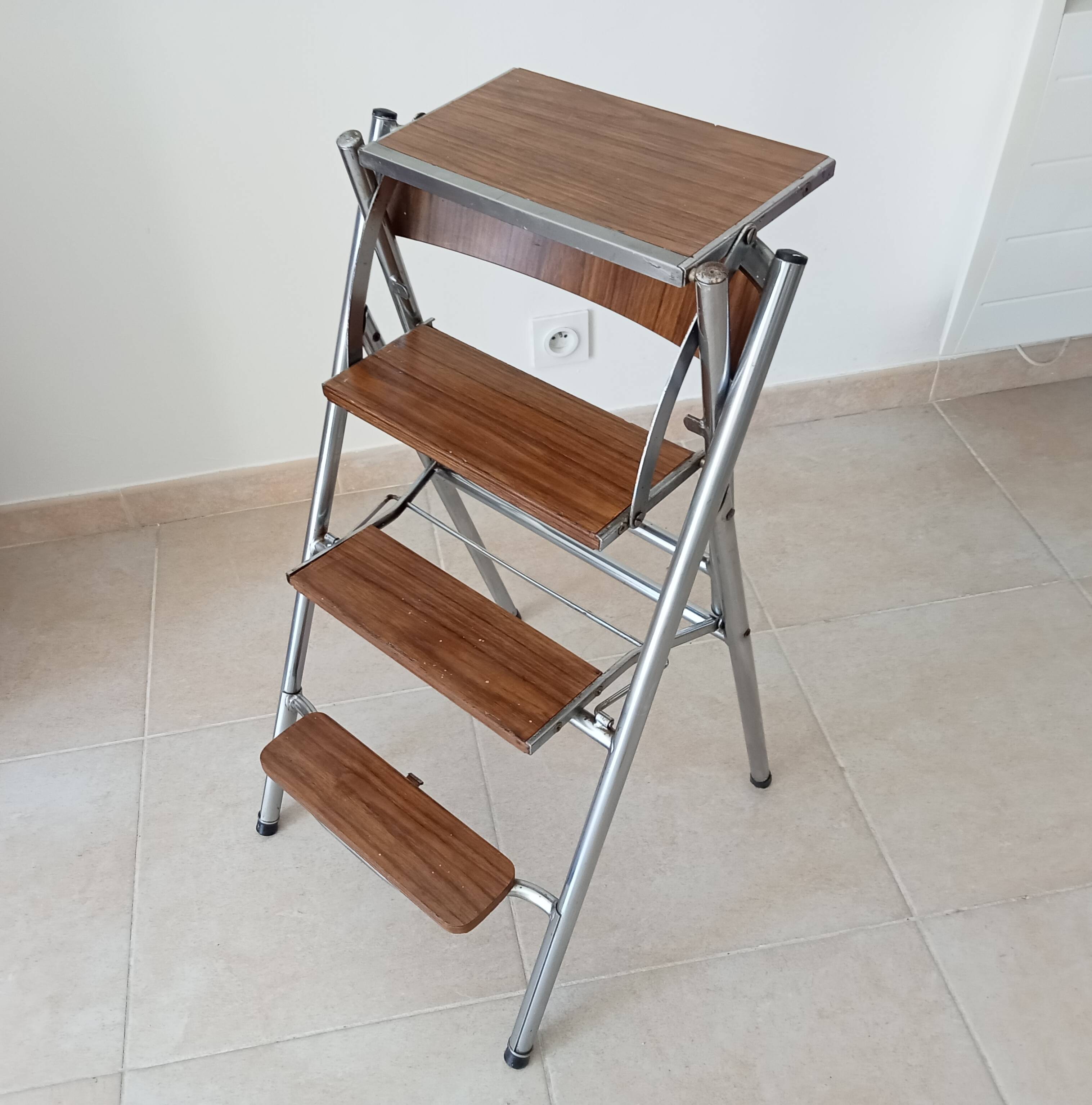 Stepladder vintage formica chair 70s/80s