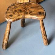 Chaise de traite tripode