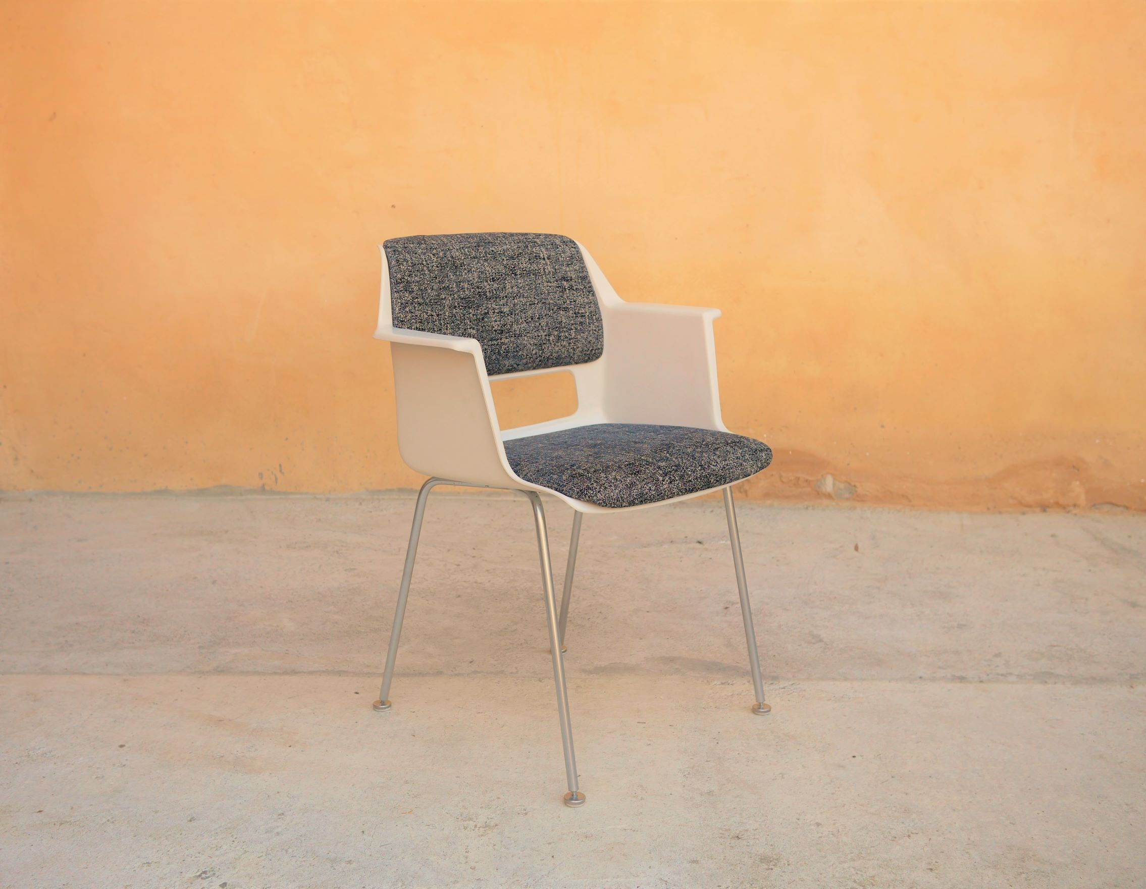 Vintage chair by A. R. Cordemeyer for Gispen Editions