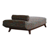 Banquette Art Déco, retapissée en tissu vintage, ébéniste danois, années 1940