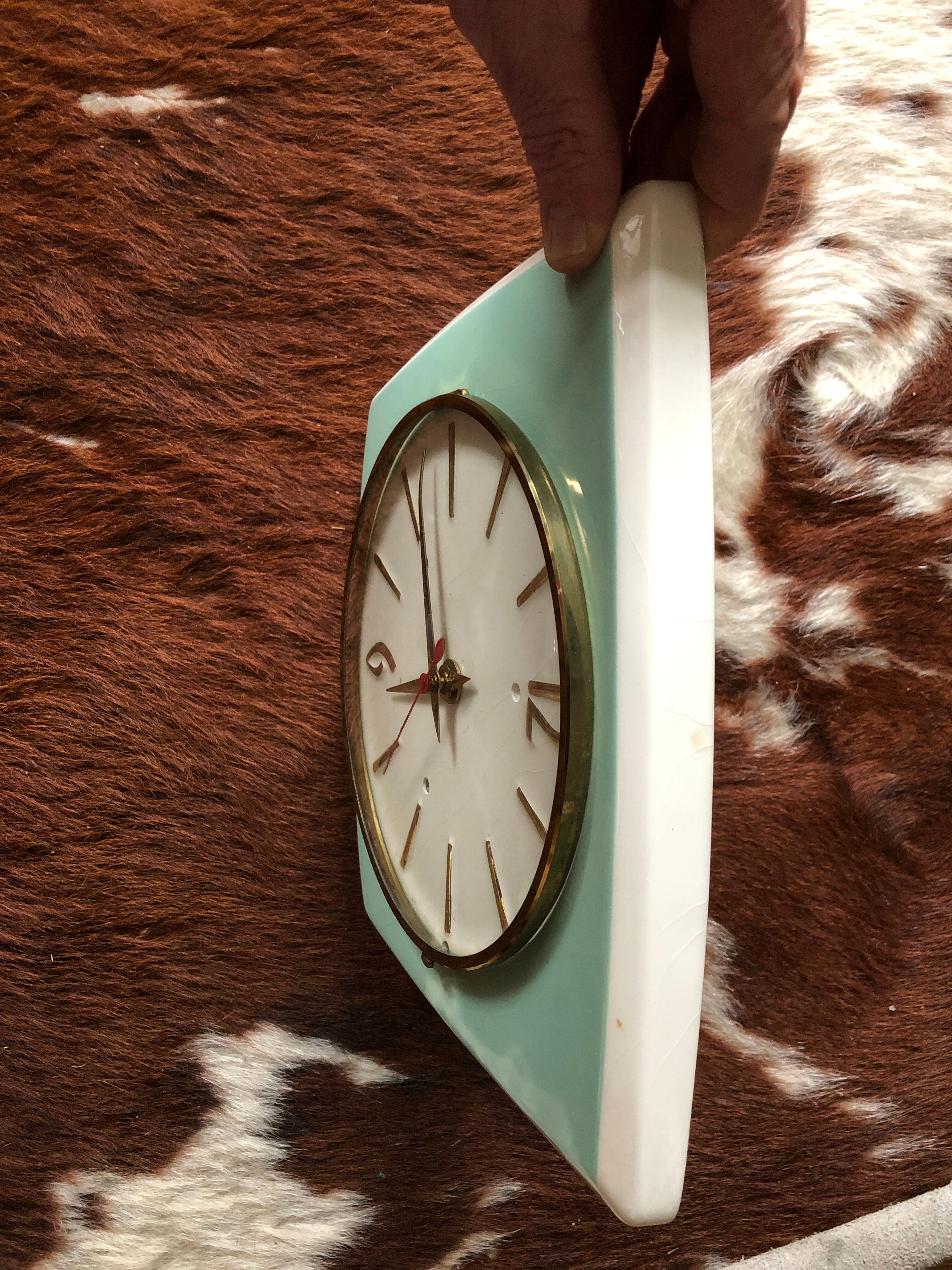 Ceramic trapeze clock of the 50s