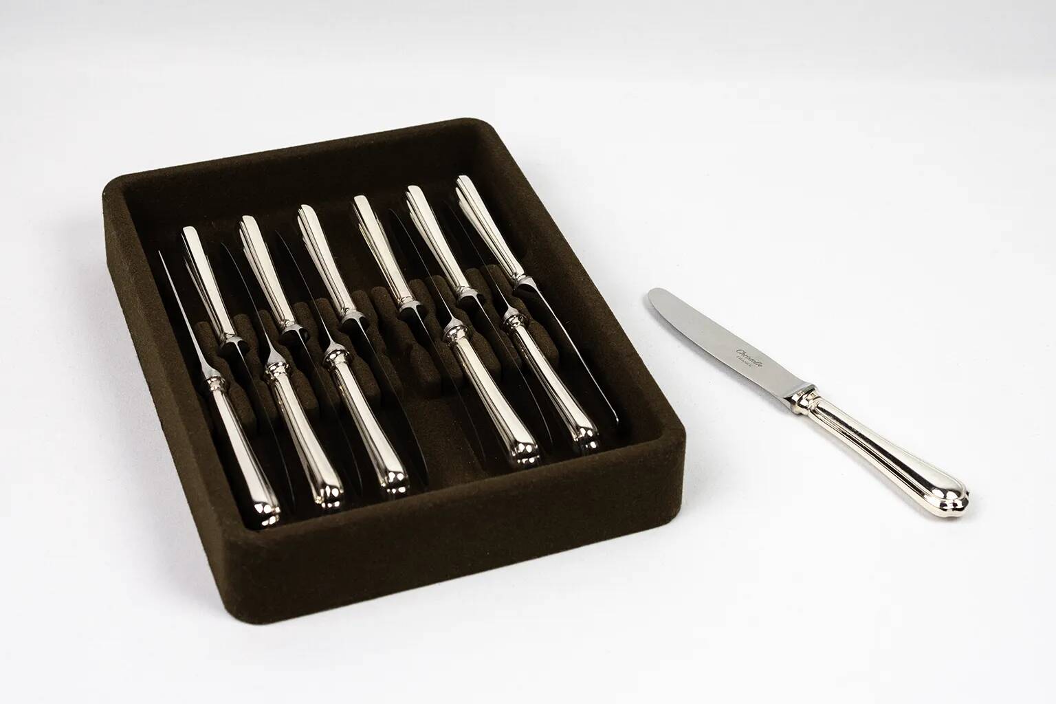 Christofle – 12 silver-plated dessert knives, Spatours model
