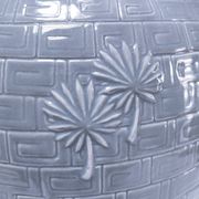 ceramic lamp in the shape of an XL pot, palm leaf decor, 80s