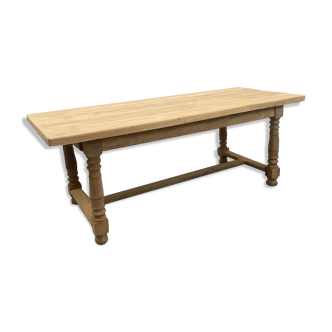 Farmhouse table with extensions