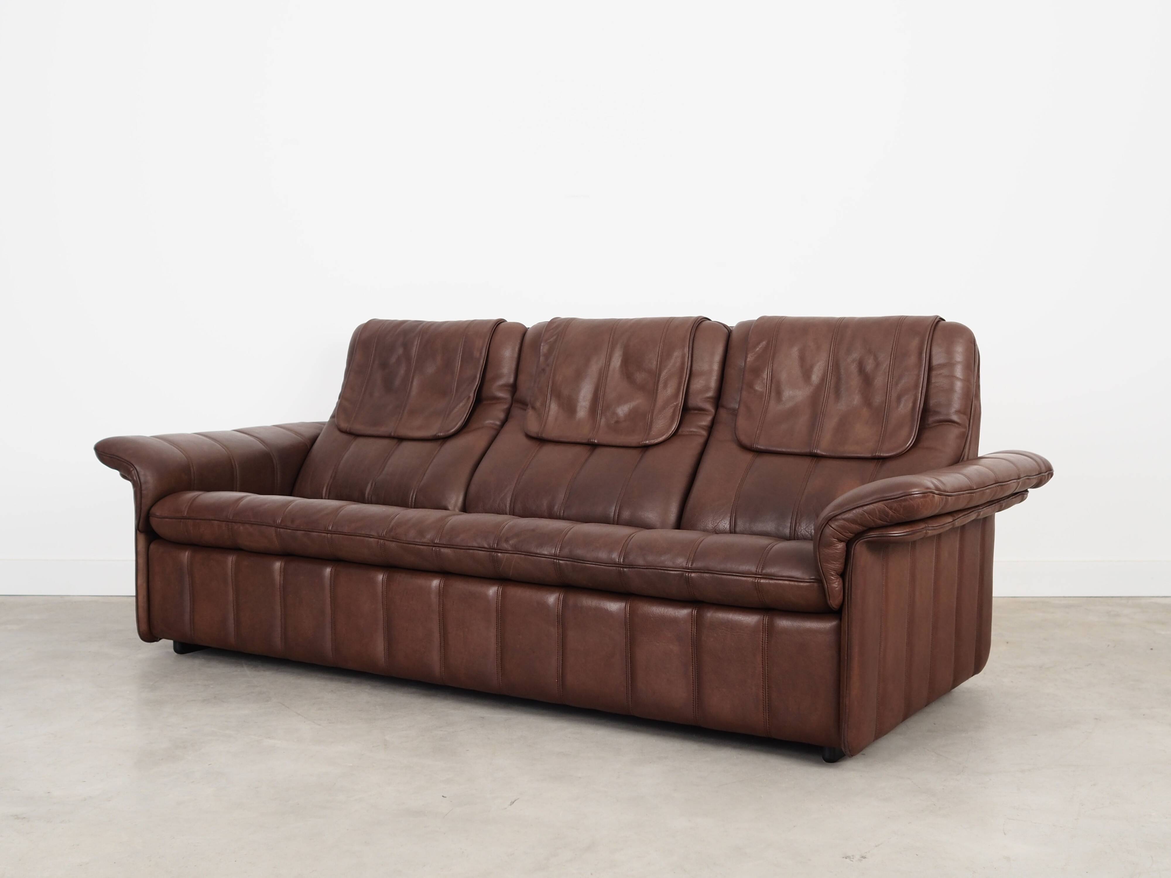 Brown leather sofa, Swiss design, 1970s
