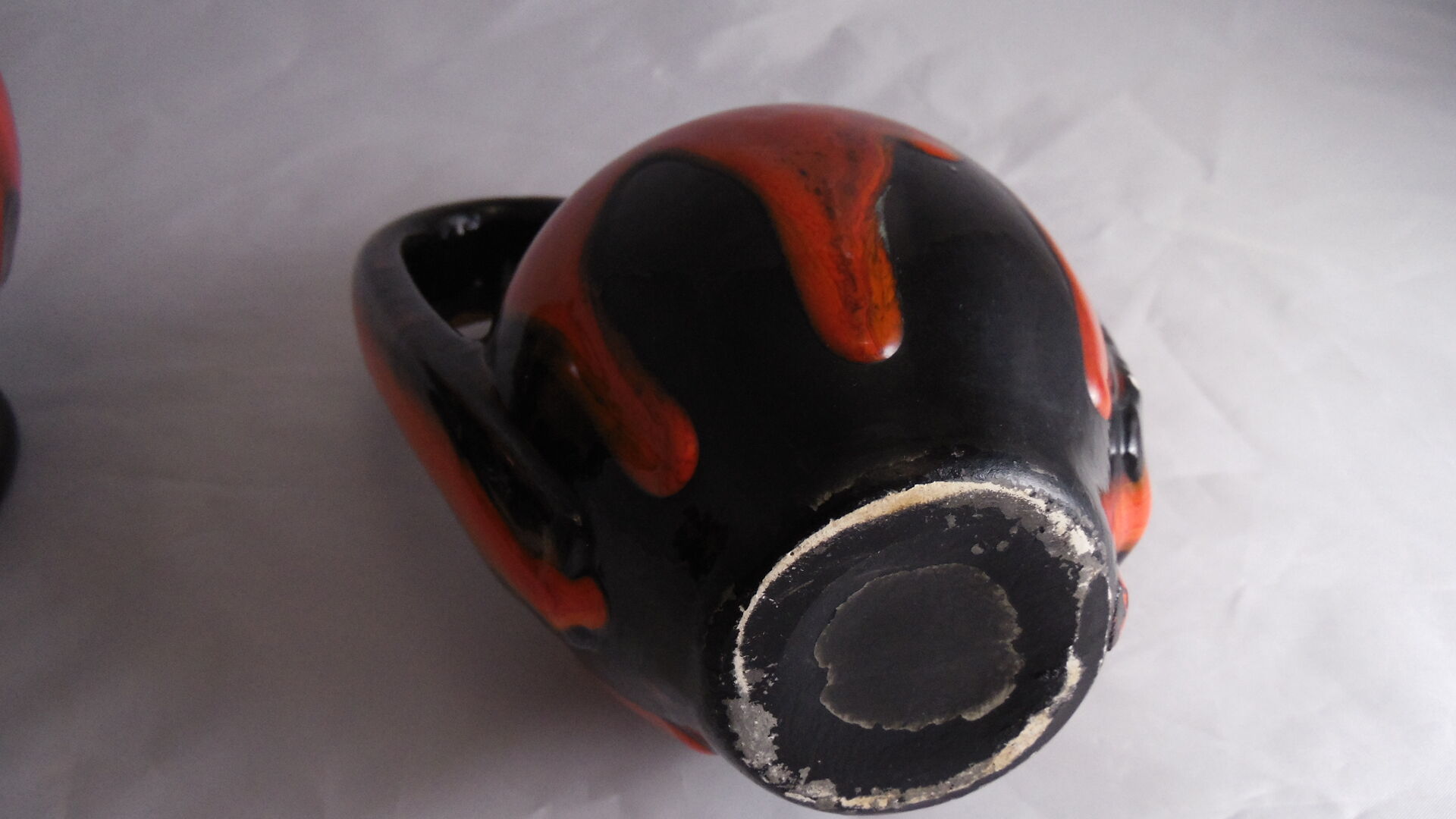 Vintage and gargoulette black and Red 70s vallauris Vallauris vase