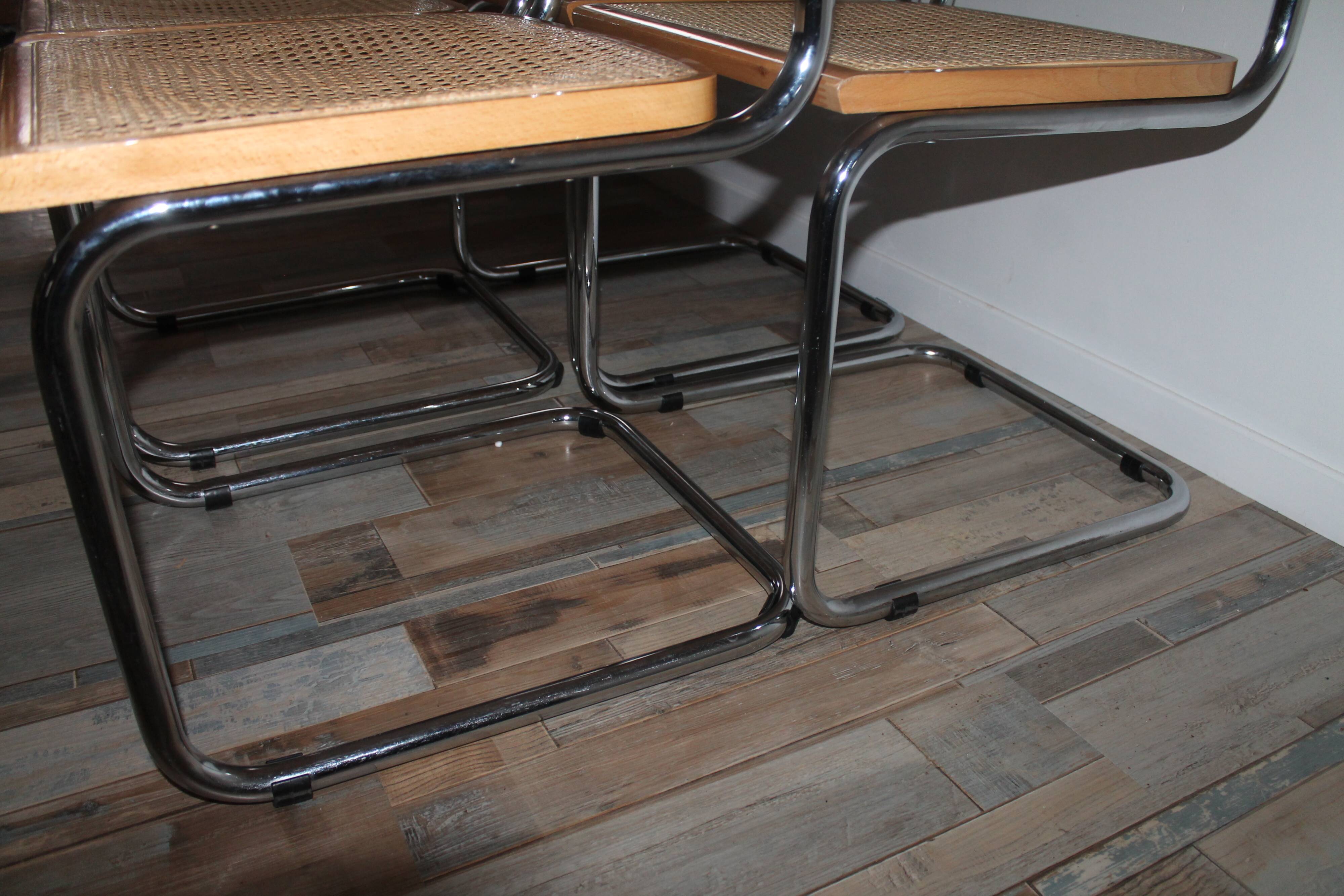 Lot 4 chaises Marcel Breuer Cesca B32
