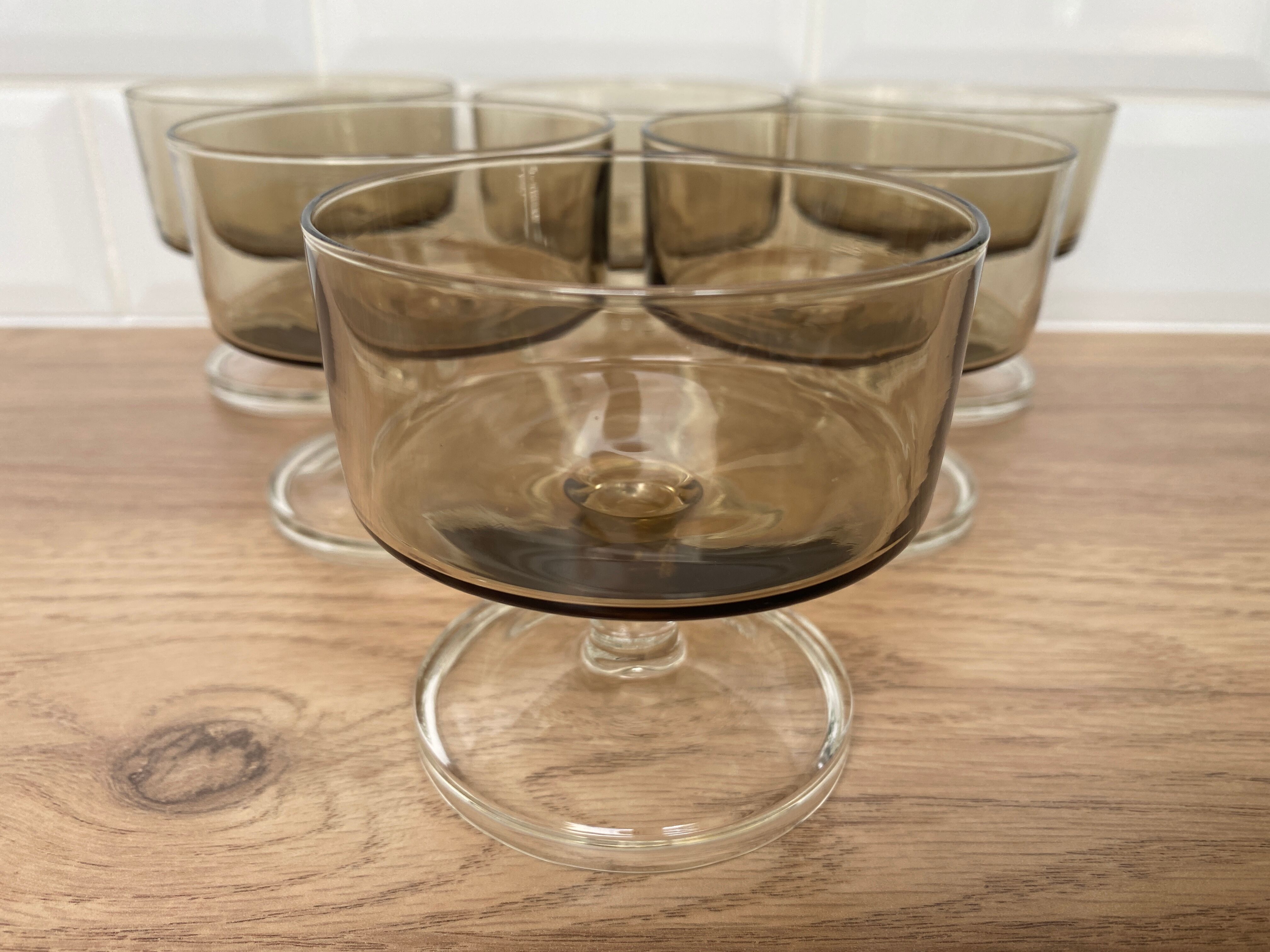 Set of 6 Luminarc champagne glasses