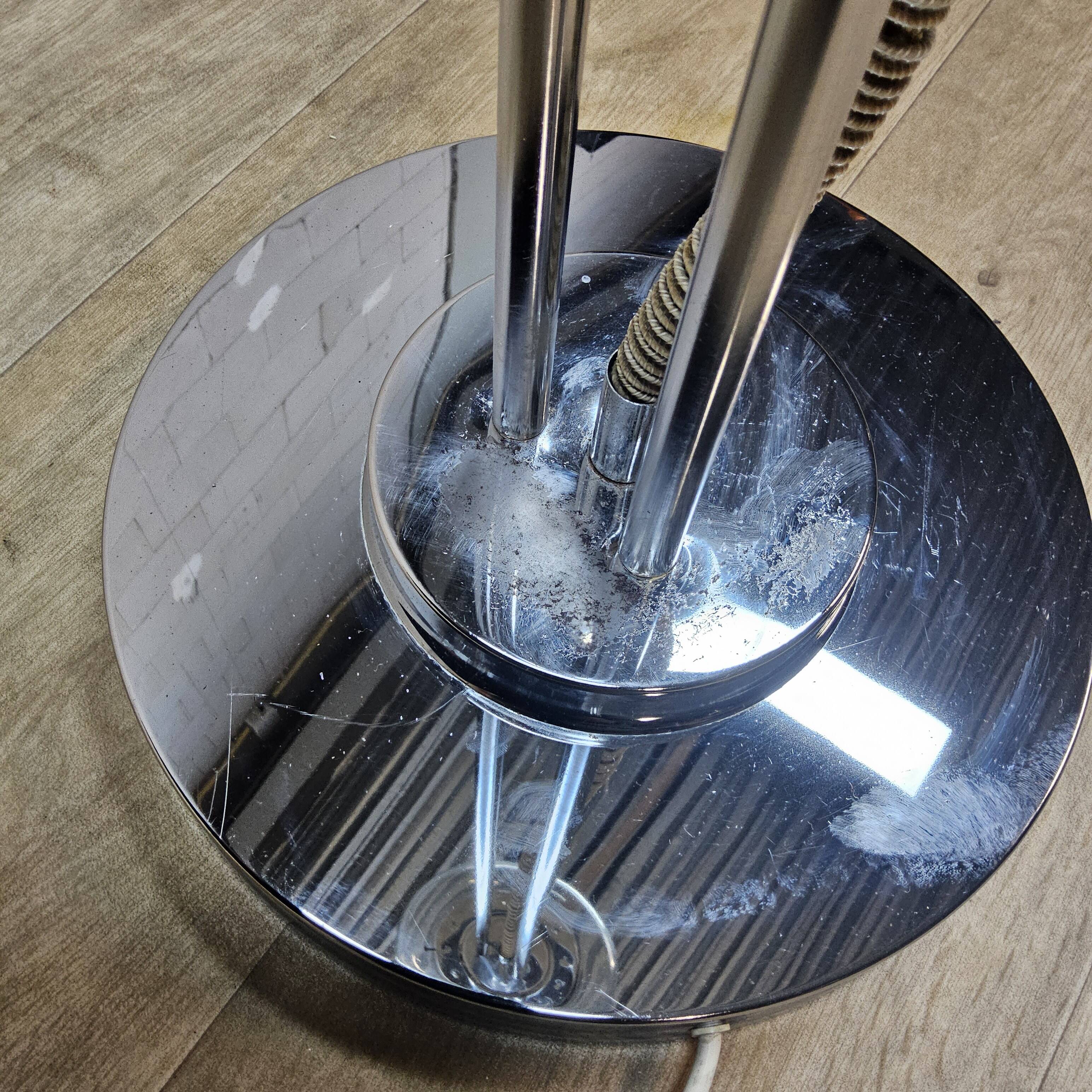 Vintage Italian Space Age floor lamp chrome and glass (70s)