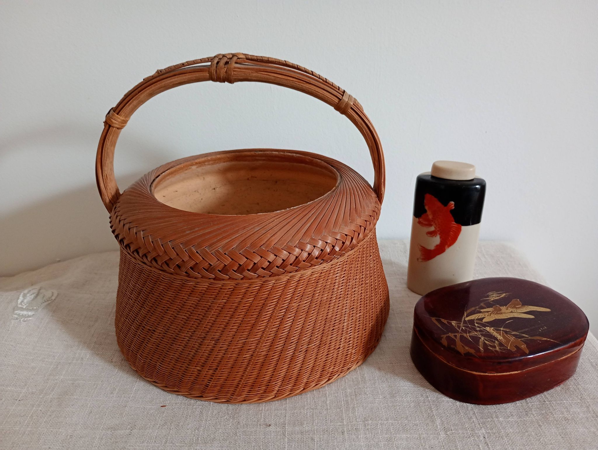 Panier en bambou tressé et céramique, Philippines