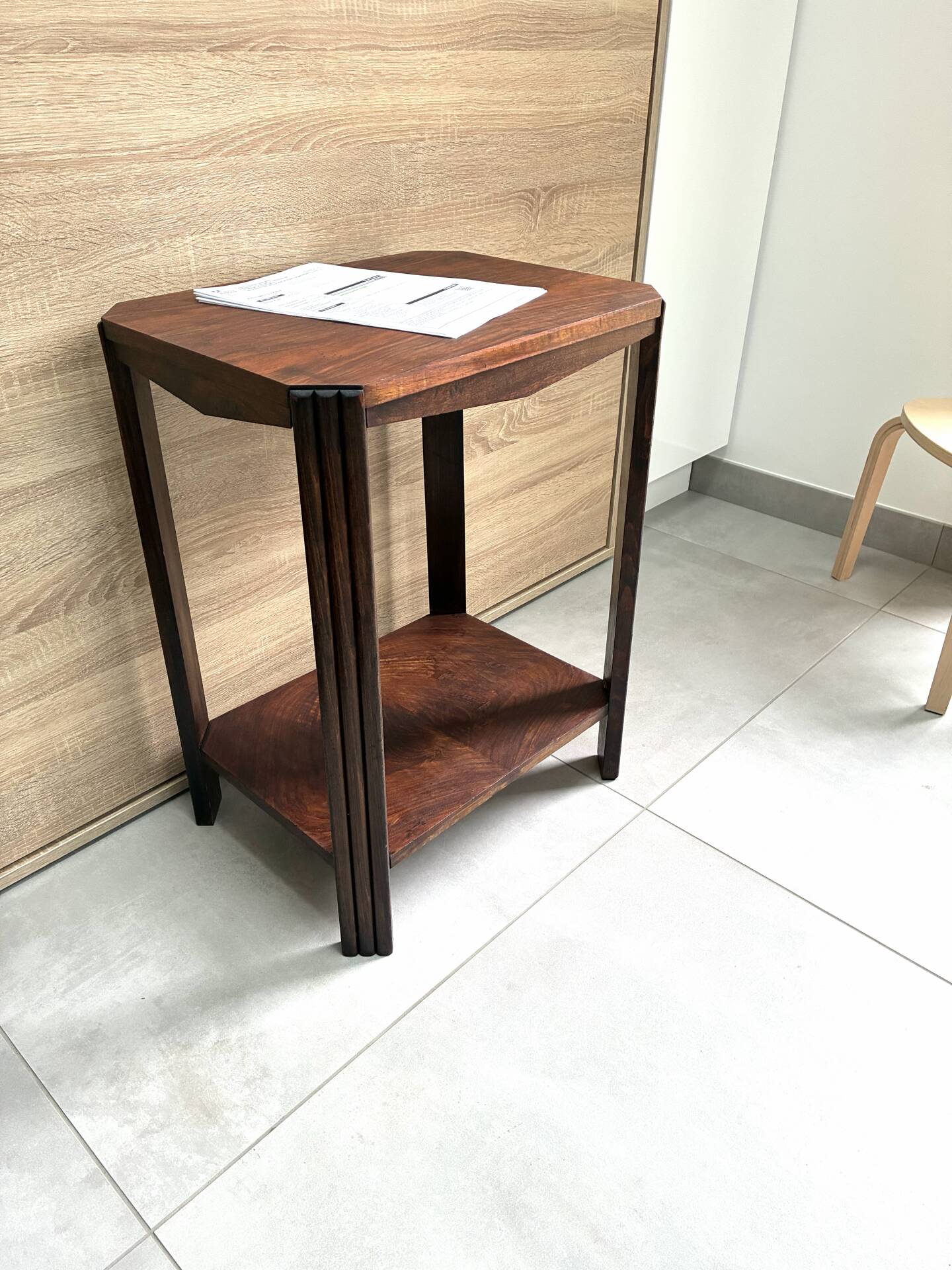 Art Deco Console 1930 walnut veneer.