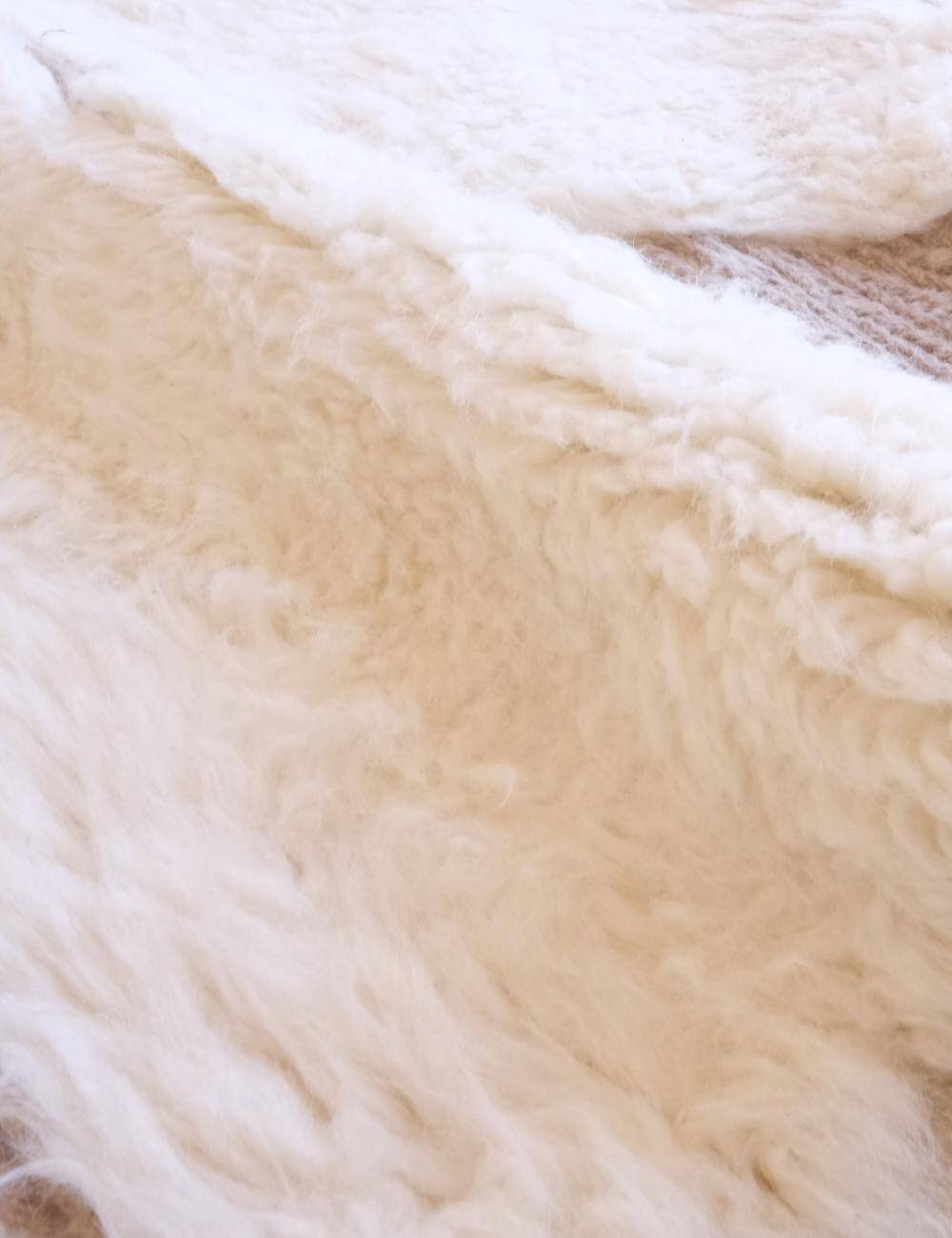 White Berber Rug - 292 x 208 cm