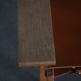 Pair of oak and leather hunting chairs by Kurt Østervig, modern Danish style from the 1960s.