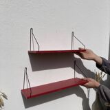 Duo of wall shelves in vintage red and black wood  1970.