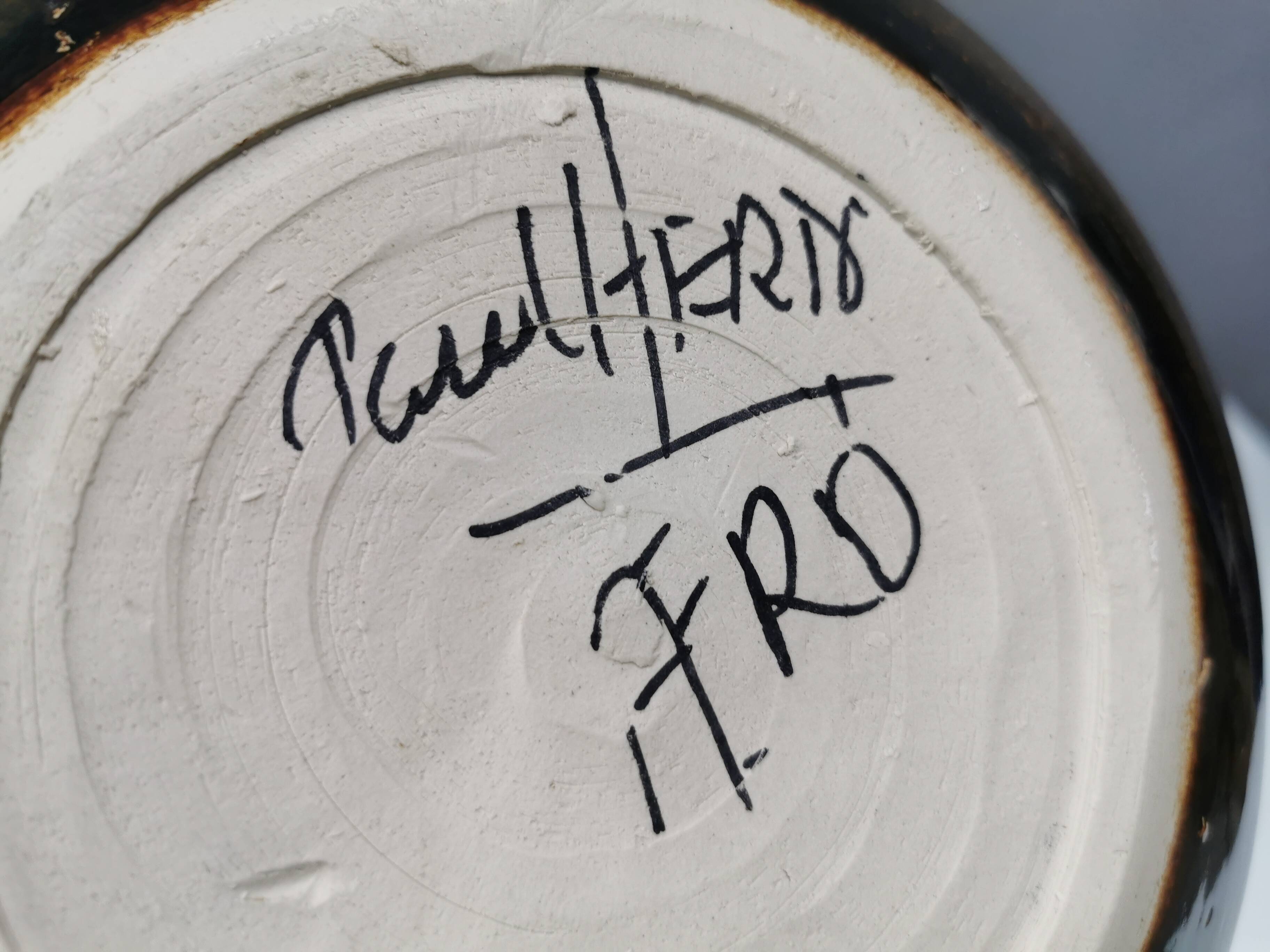 Large and beautiful bowl, made by Poul Hern Denmark 1980s.