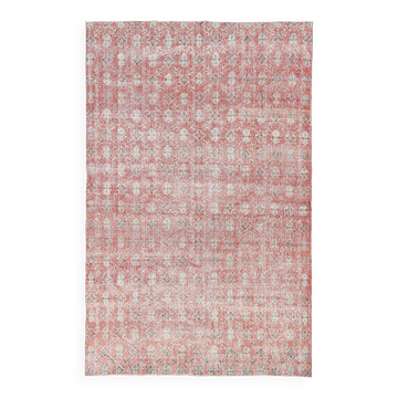 Pale red classic vintage rug, 215x335cm