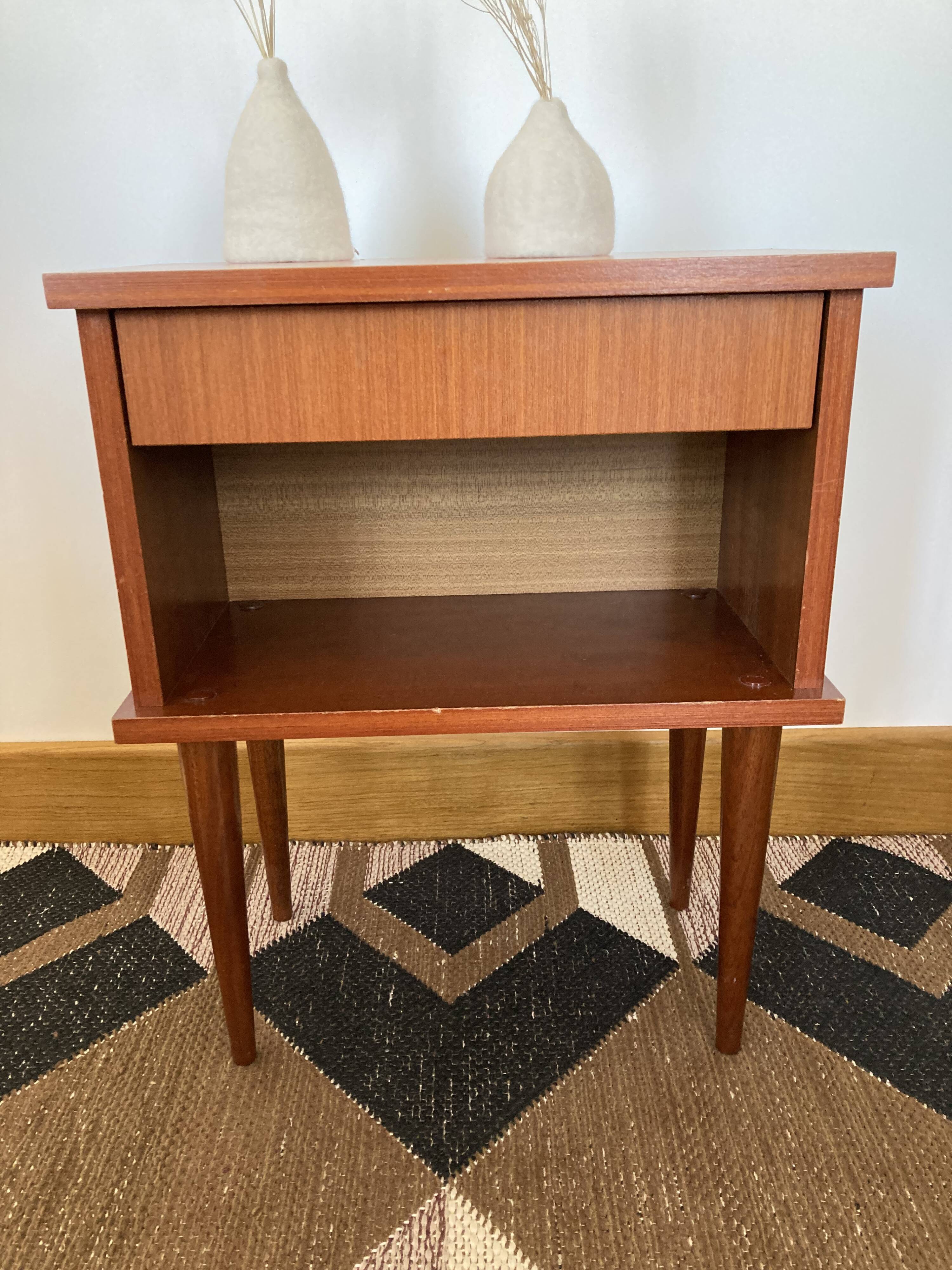 Bedside table compass legs