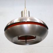 Ancienne lampe de design danois de l'ère spatiale en aluminium avec intérieur orange.
