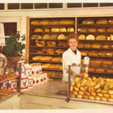 Affiche "Boulangerie" publiée par Harrasser und Überla Bayreuth Wandtafelserie « Notre artisan » 1963