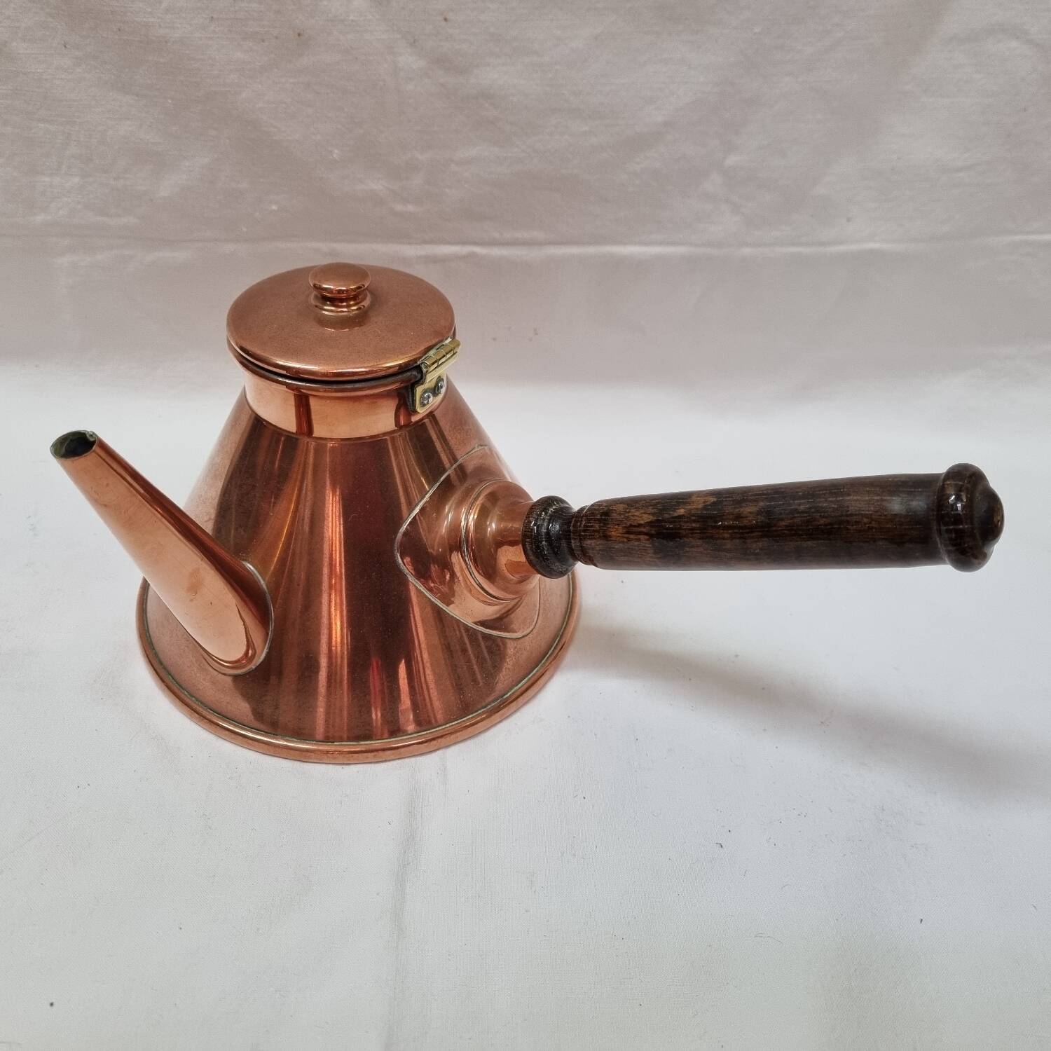 Villedieu copper chocolate maker