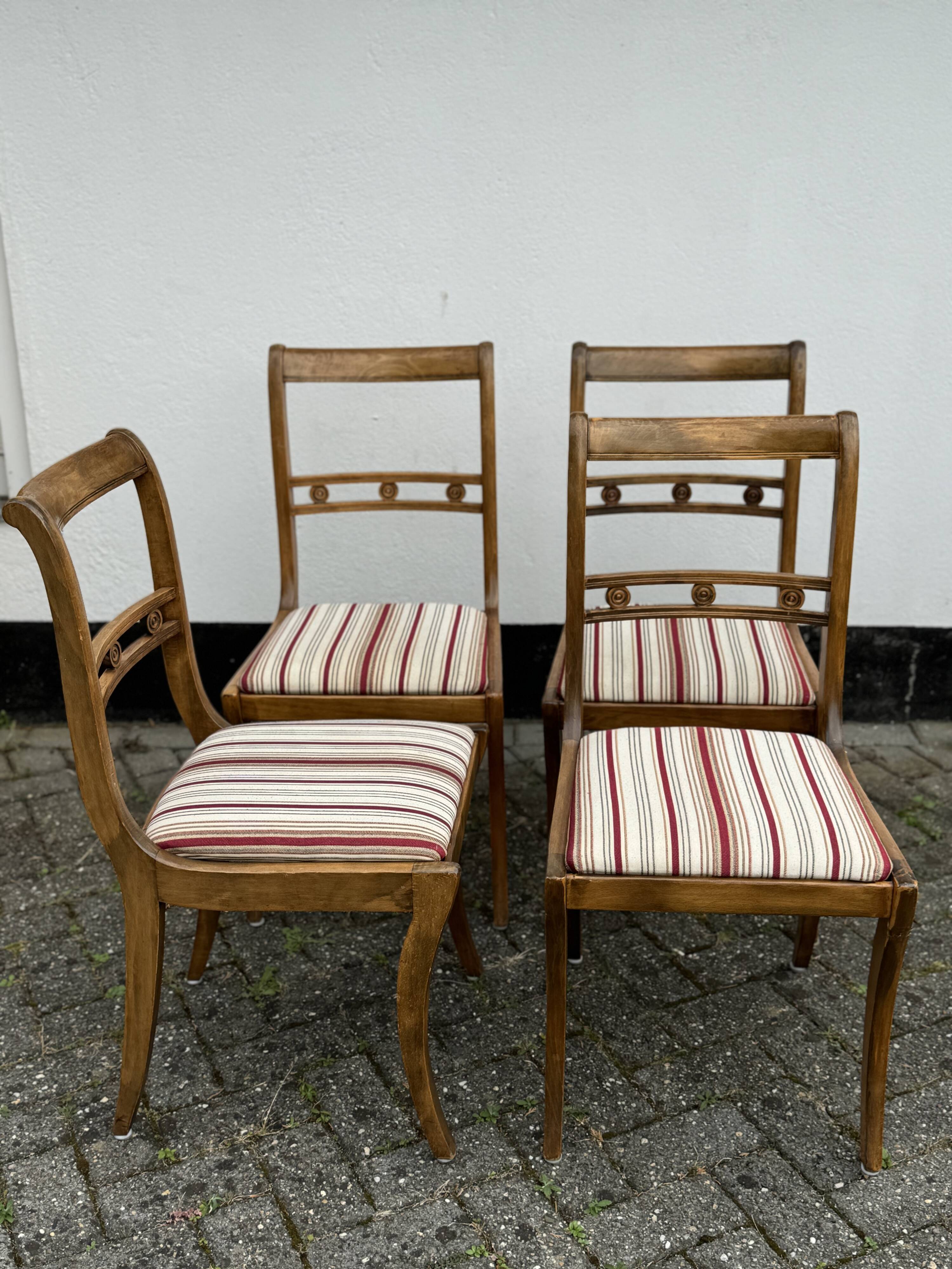 Set of 4 vintage mahogany dining chairs