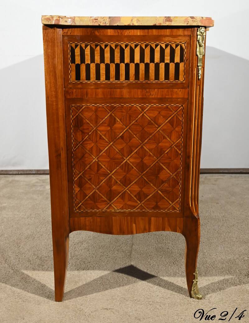 Rosewood and Mahogany chest of drawers, Louis XV / Louis XVI Transition style – Late 19th century