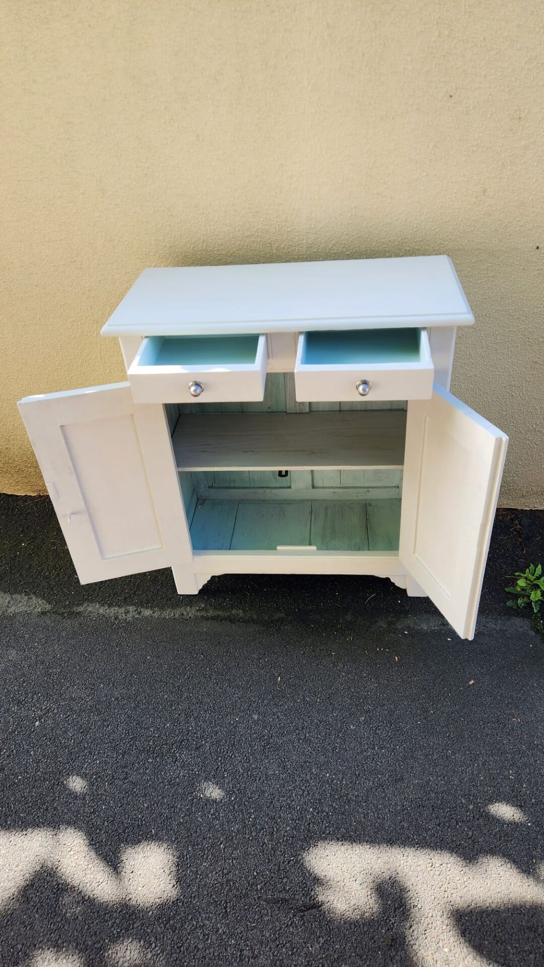 Très beau meuble parisien 2 portes en hêtre peint en gris très clair 1