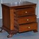 Ensemble de commodes en bois dur avec bases finement sculptées