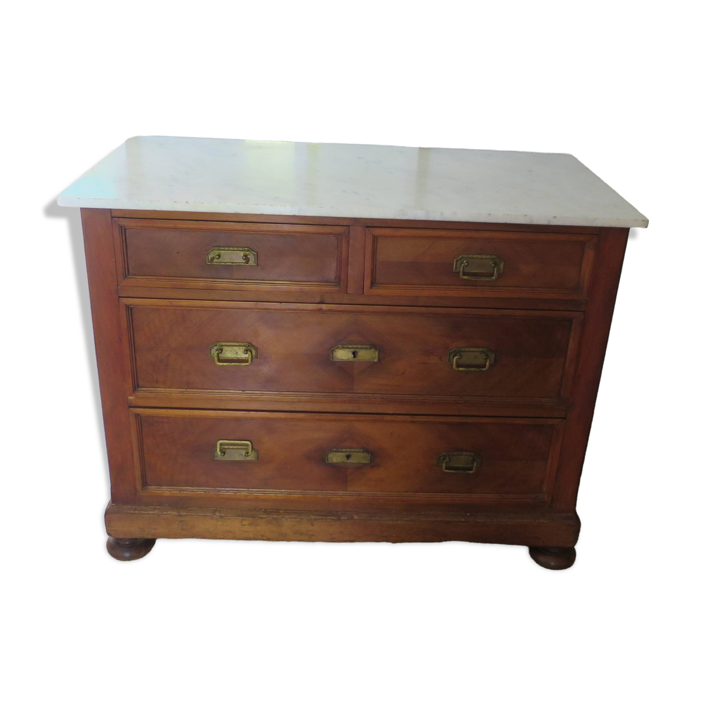 Louis Philippe style chest of drawers with 4 drawers in solid walnut and marble, 1900-1950.