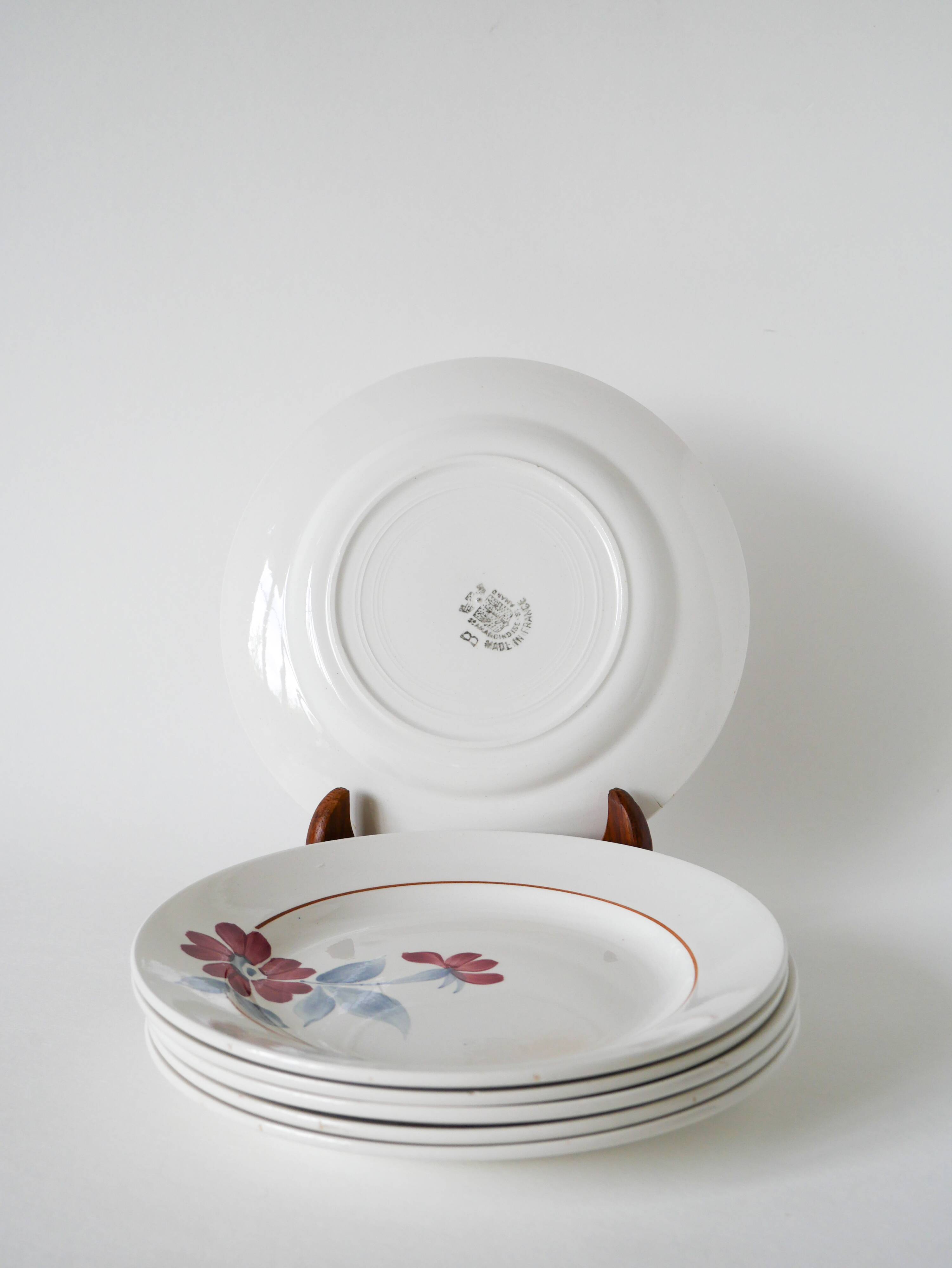 Set of 5 saint-amand dessert plates, with pink and blue flowers, 1960