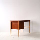 Nordic desk with drawers