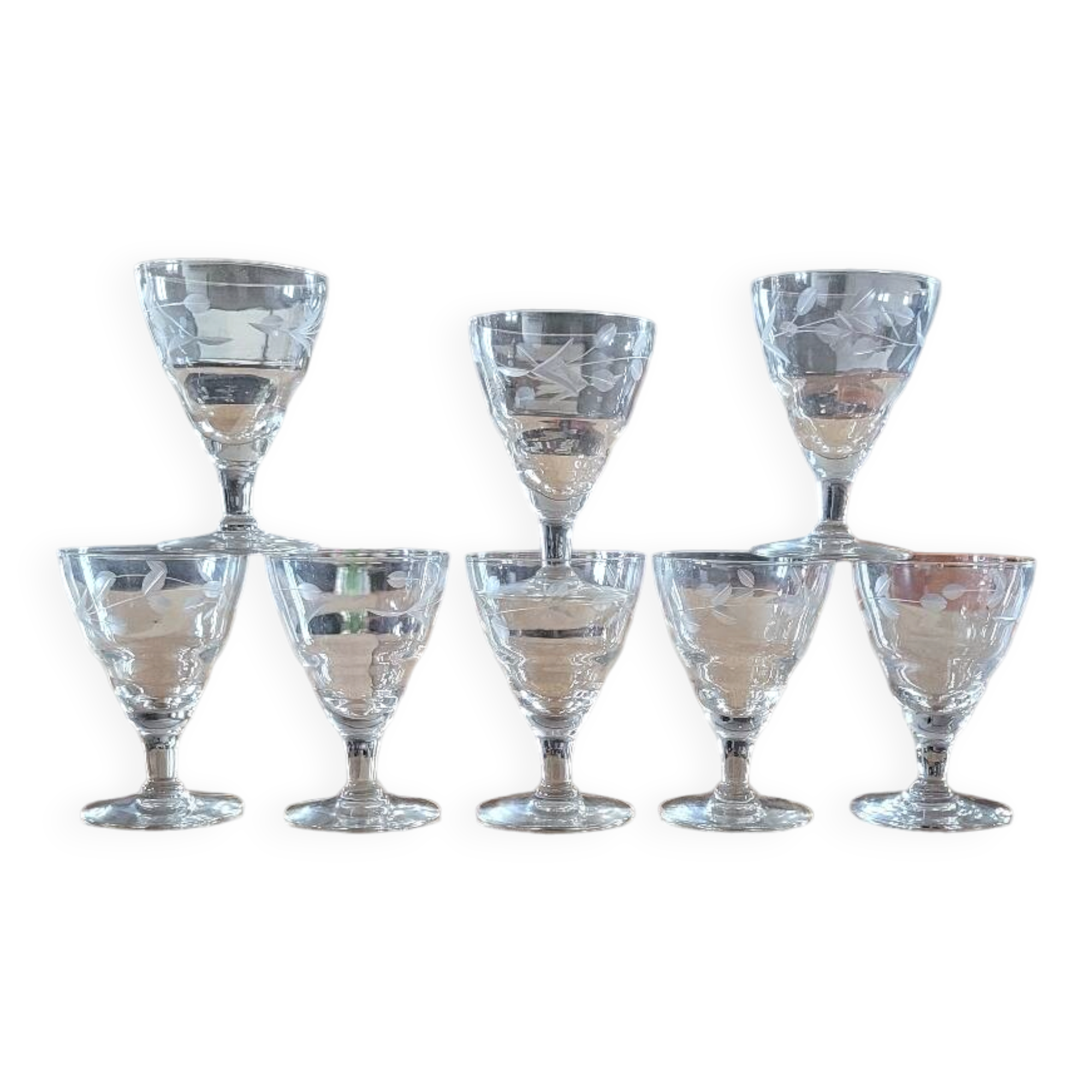 7 vintage footed aperitif glasses