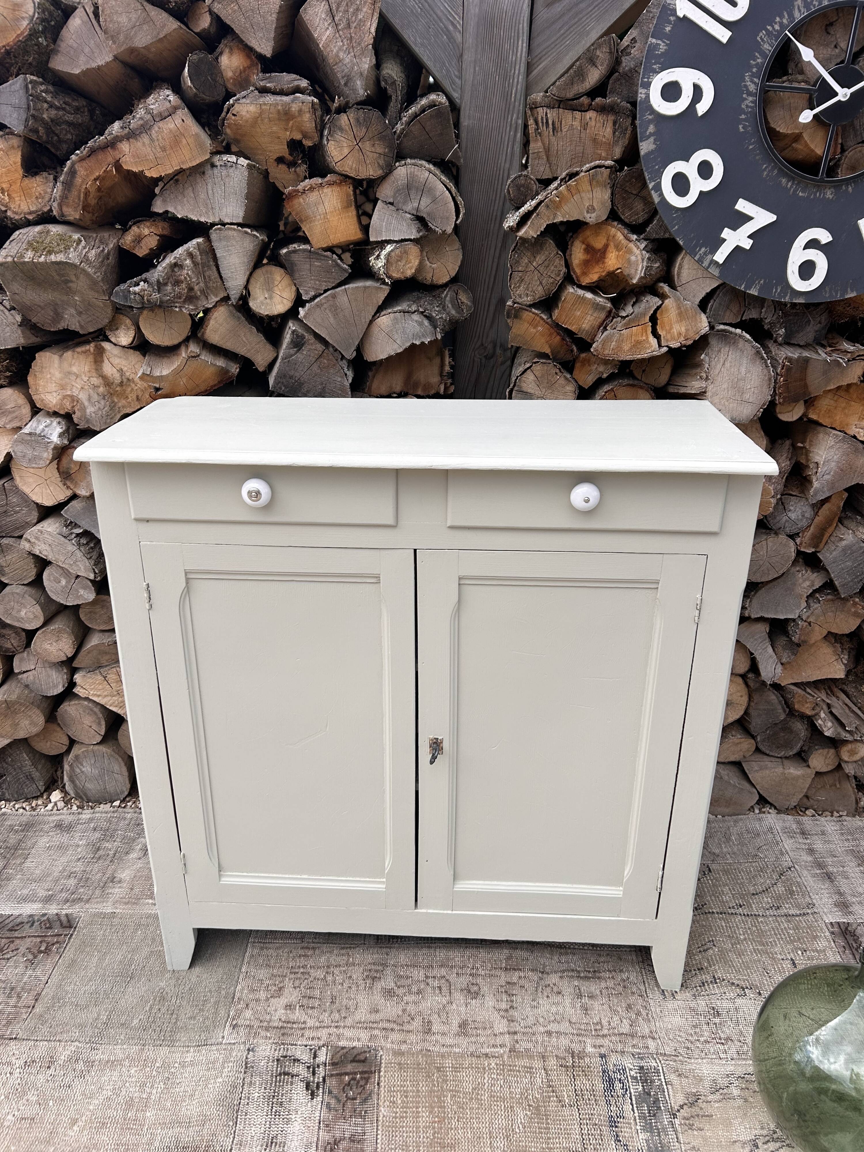 Parisian-style buffet